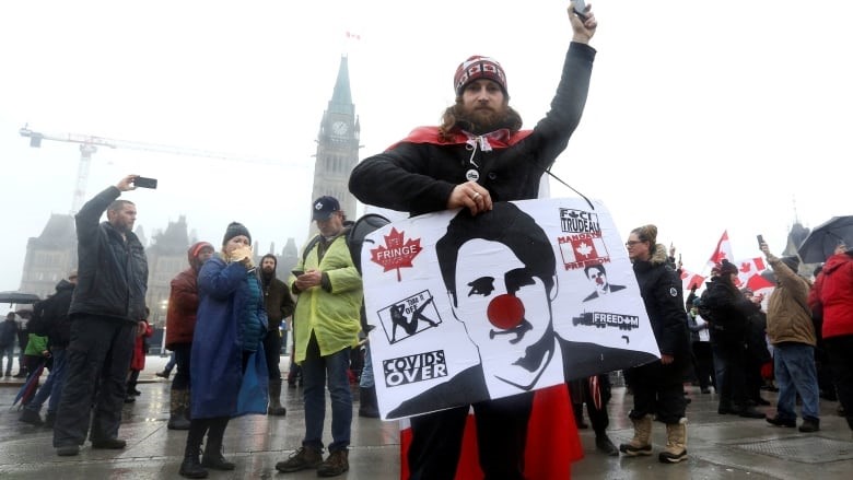 <strong>A new analysis cautions that Canada is catching the American political extremism bug</strong> <strong>A new analysis cautions that Canada is catching the American political extremism bug</strong>