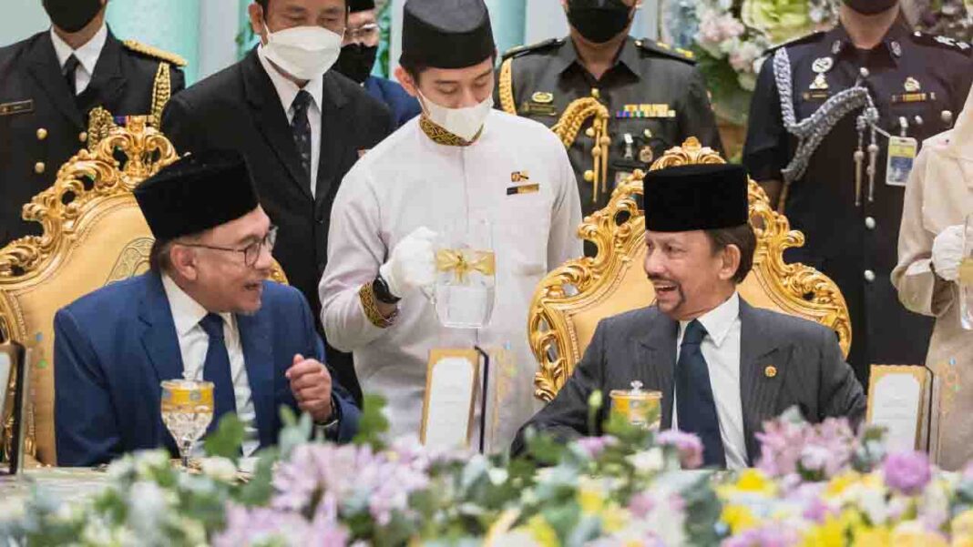 <strong>Promoting long-standing Brunei-Malaysia relationship</strong> <strong>Promoting long-standing Brunei-Malaysia relationship</strong>