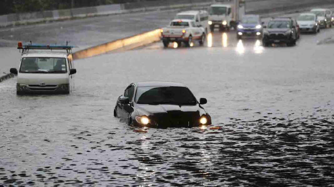 <strong>Weather Tracker says Rainfall causes mayhem in New Zealand! </strong> <strong>Weather Tracker says Rainfall causes mayhem in New Zealand! </strong>
