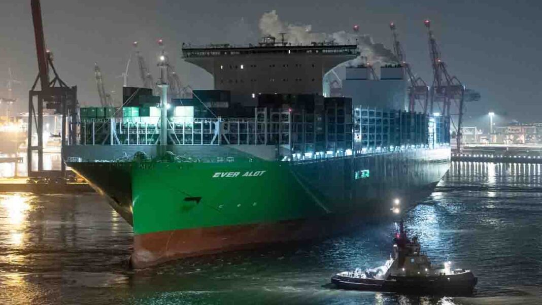 <strong>The world’s largest ship bypasses India</strong> <strong>The world’s largest ship bypasses India</strong>