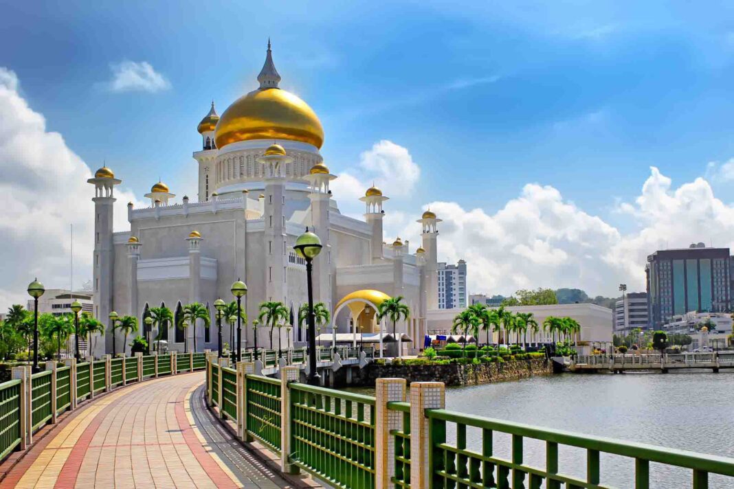 <strong>Bandar Seri Begawan is among the top ten least costly cities in the world for home purchasers</strong> <strong>Bandar Seri Begawan is among the top ten least costly cities in the world for home purchasers</strong>
