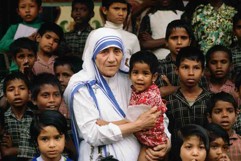 <strong>The Life of Mother Teresa</strong> <strong>The Life of Mother Teresa</strong>