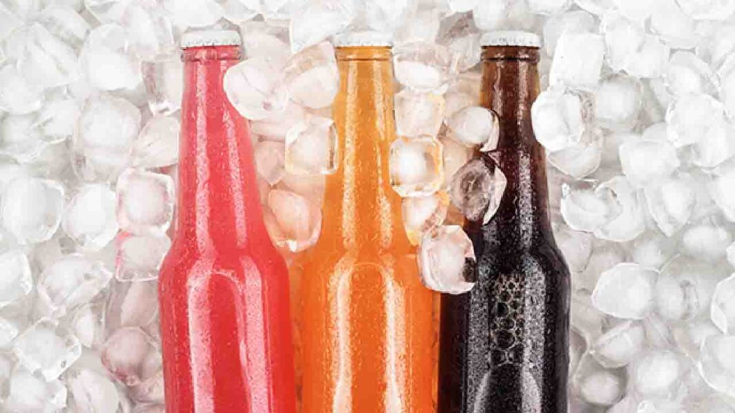 Get to know the link between sugary beverages and weight gain Get to know the link between sugary beverages and weight gain