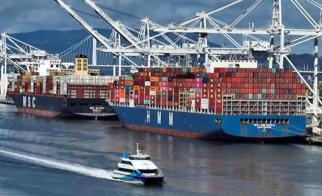 <strong>Britain must make concentrated investments and strategies to meet its 2050 net zero shipping goal, according to research</strong> <strong>Britain must make concentrated investments and strategies to meet its 2050 net zero shipping goal, according to research</strong>