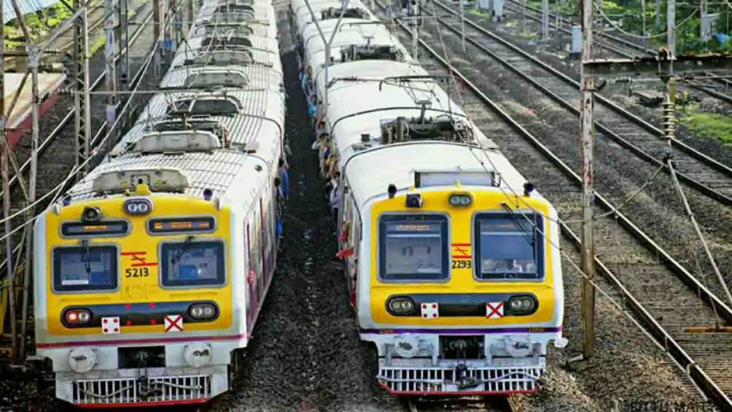 Mumbai Railway launches ‘Yatri’ app for live tracking of local trains! Mumbai Railway launches ‘Yatri’ app for live tracking of local trains!