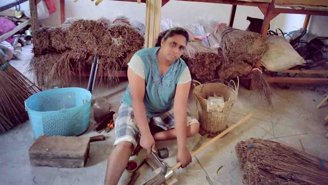 The lady who makes brooms – a story of courage The lady who makes brooms – a story of courage