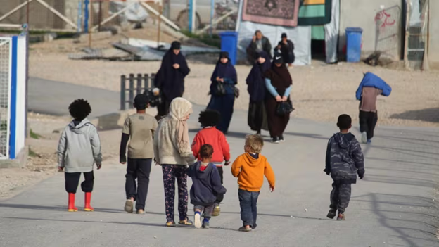 2 Canadian women are detained by the RCMP returning from camps in northern Syria 2 Canadian women are detained by the RCMP returning from camps in northern Syria