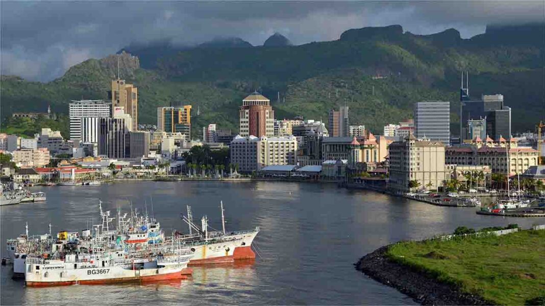 The Mauritius government is questioning investment managers over costs. The Mauritius government is questioning investment managers over costs.