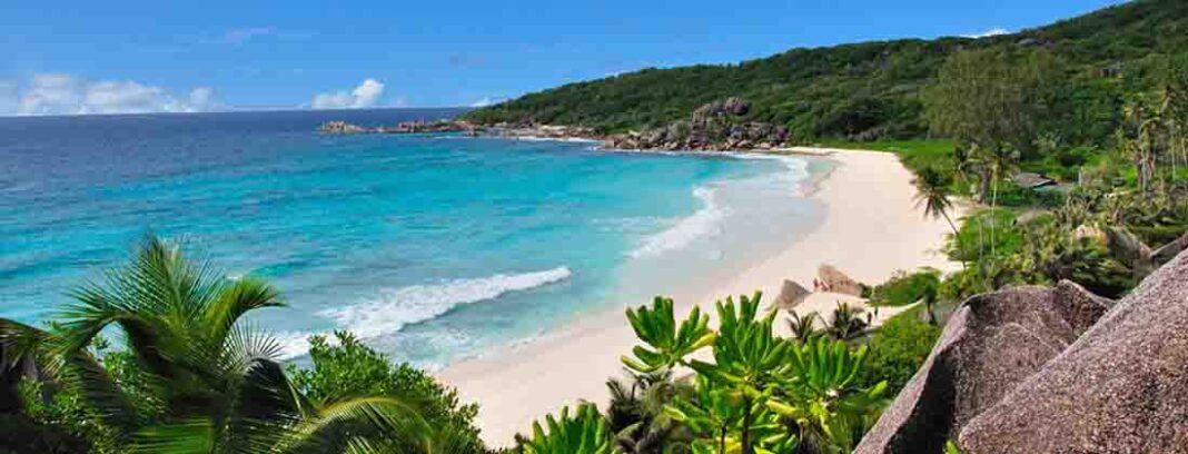 Best islands to visit in Seychelles Best islands to visit in Seychelles