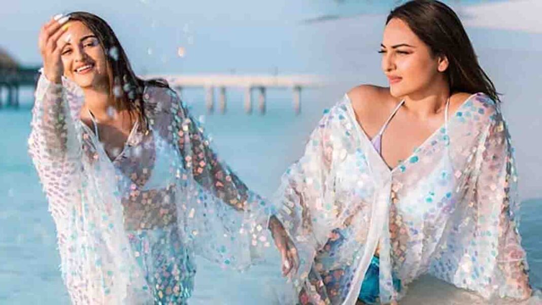 Inside her Seychelles diaries! Inside her Seychelles diaries!