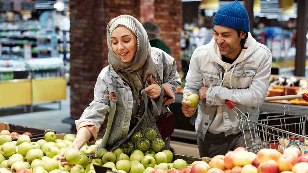 Sunak wants supermarkets to set a price cap on staple items, as inflation continues “worryingly high,” Sunak wants supermarkets to set a price cap on staple items, as inflation continues “worryingly high,”