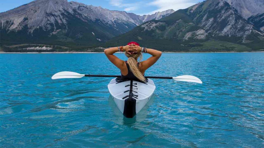 Sustainble Tourism and Slow Travel Movement Sustainble Tourism and Slow Travel Movement