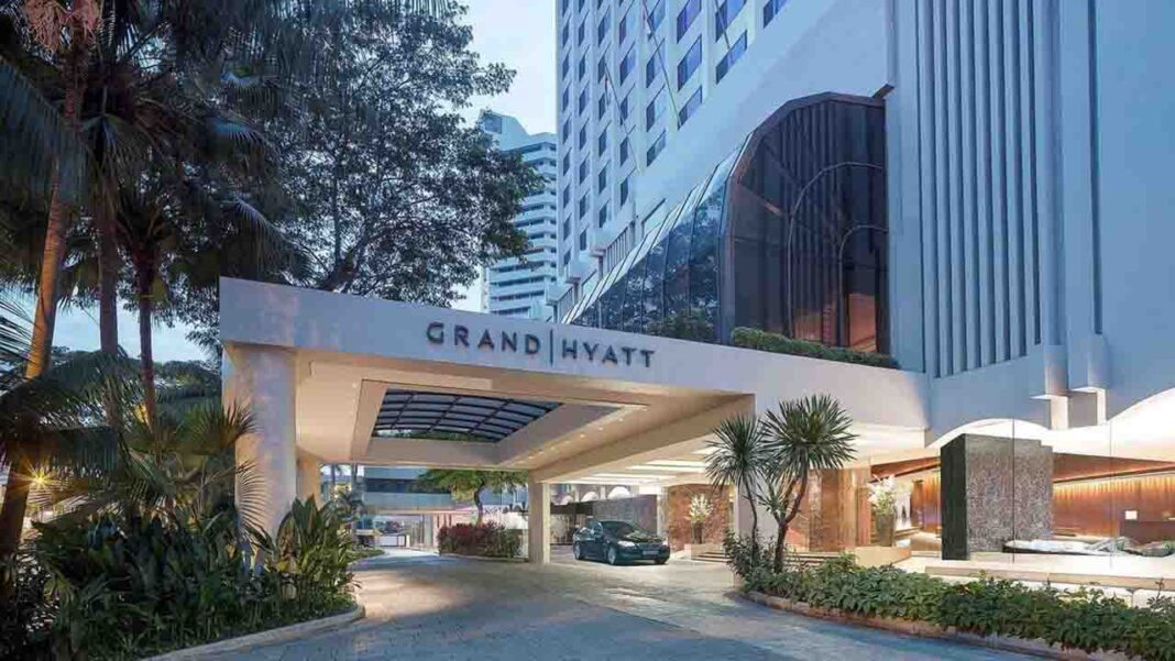 Singapore Grand Hyatt’s `big bang’ Singapore Grand Hyatt’s `big bang’