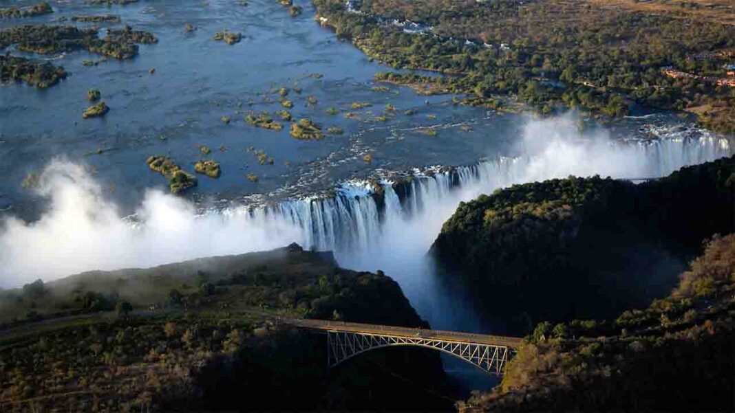 Get your heart racing at Victoria Falls! Get your heart racing at Victoria Falls!
