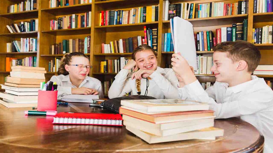 Ontario’s school board asked to stop weeding school libraries Ontario’s school board asked to stop weeding school libraries