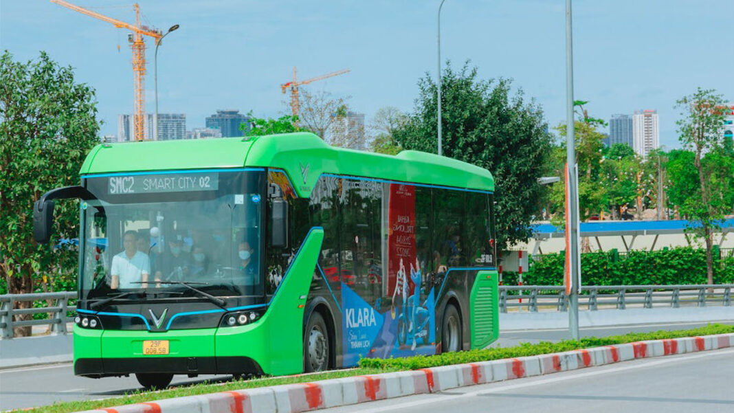 India collaborates with US to deploy 10,000 electric buses India collaborates with US to deploy 10,000 electric buses
