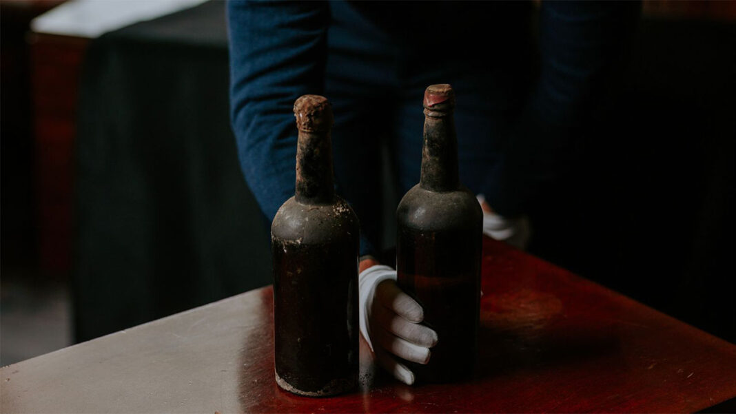 World’s oldest whisky unearthed in Scottish castle to be auctioned World’s oldest whisky unearthed in Scottish castle to be auctioned