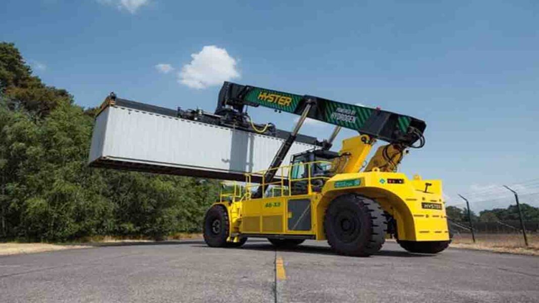 Valencia Uses a ReachStacker for… Valencia Uses a ReachStacker for…