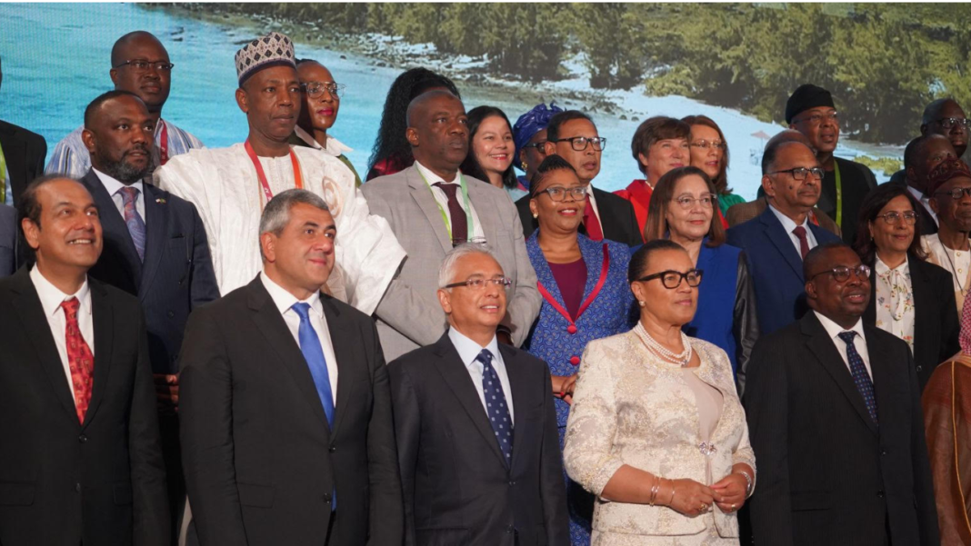 Collaboration is the way forward Commonwealth Secretary-General tells WTO’s Africa summit. Collaboration is the way forward Commonwealth Secretary-General tells WTO’s Africa summit.