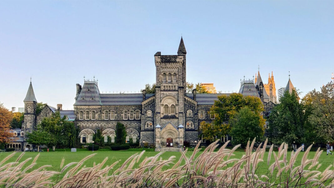 Toronto MasterCard Scholars offered… Toronto MasterCard Scholars offered…