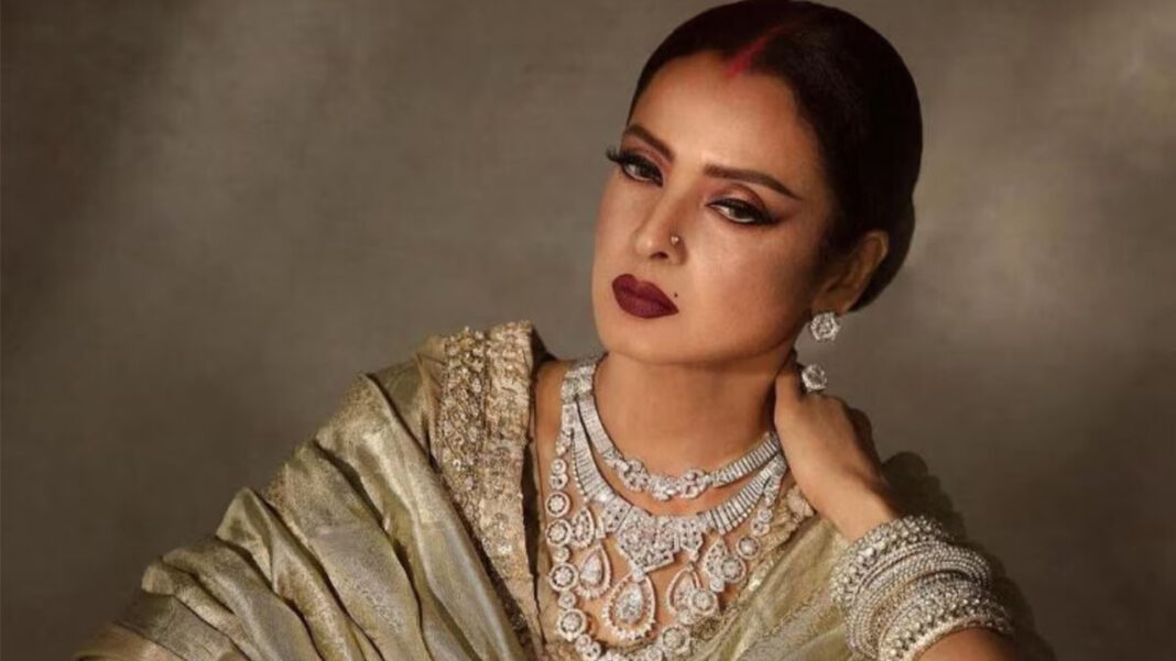 Glimpse of Rekha’s timeless fashions Glimpse of Rekha’s timeless fashions