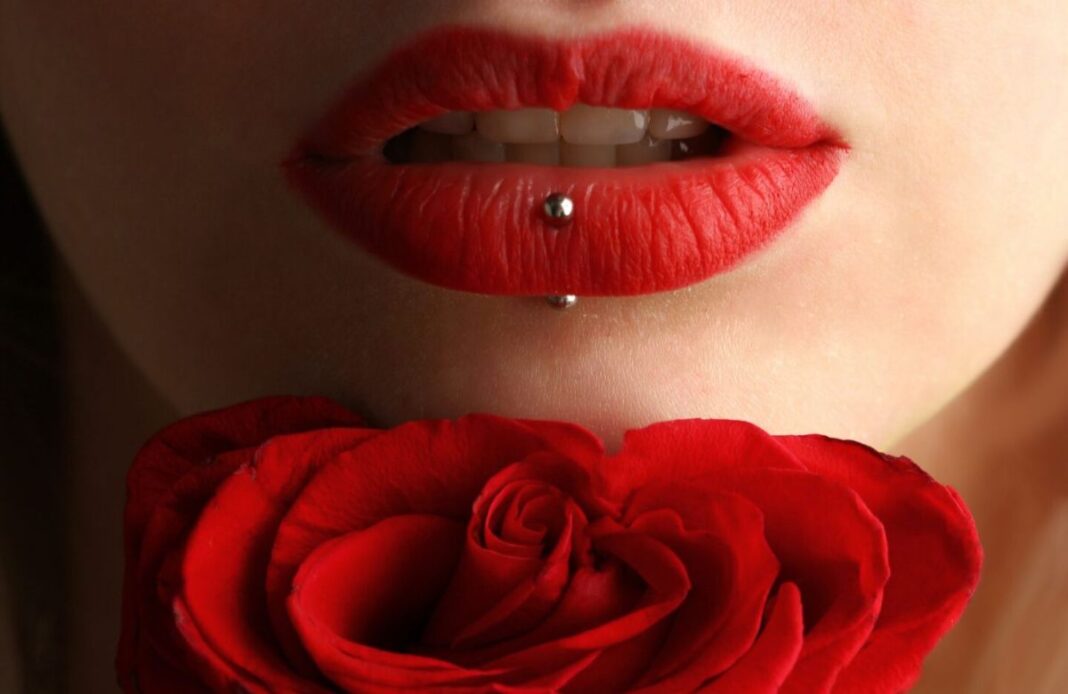 LipS and Lipstick Tips for… LipS and Lipstick Tips for…