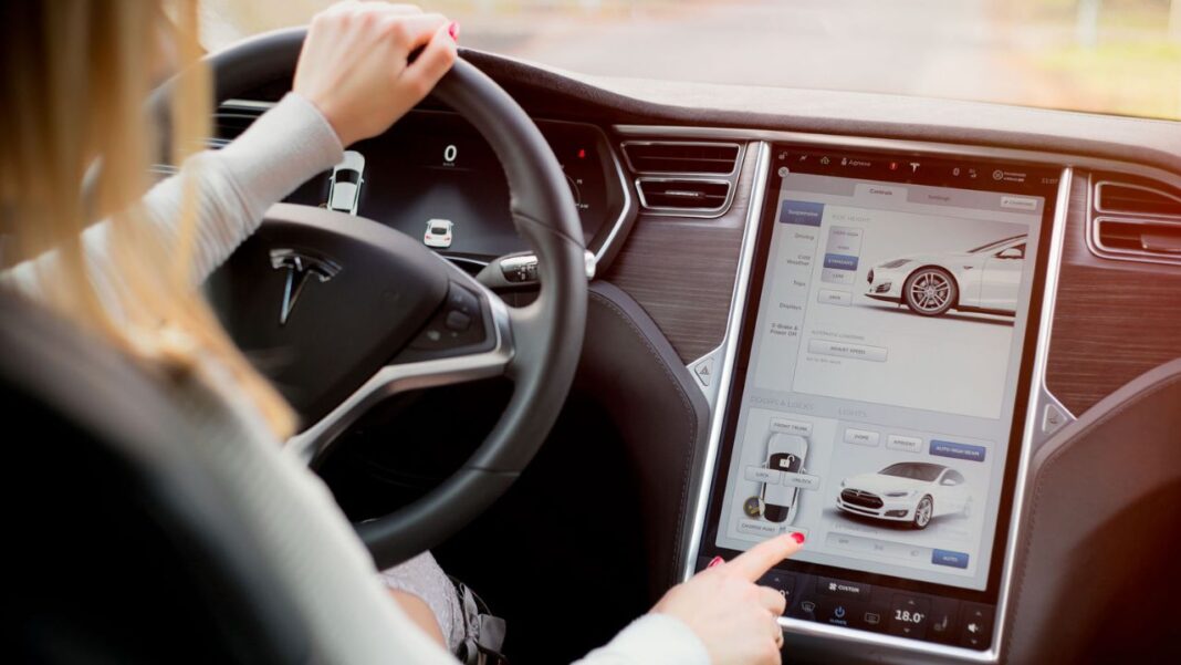 Tesla “Recalls” 2 million cars as regulator warns of Autopilot risk Tesla “Recalls” 2 million cars as regulator warns of Autopilot risk
