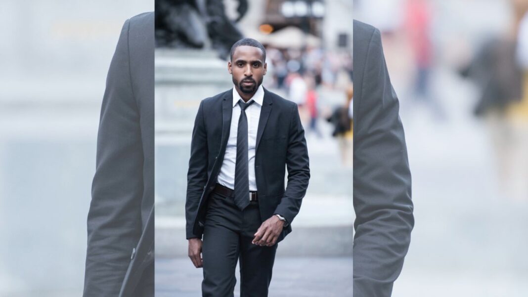Tie your tie stylishly this month Tie your tie stylishly this month
