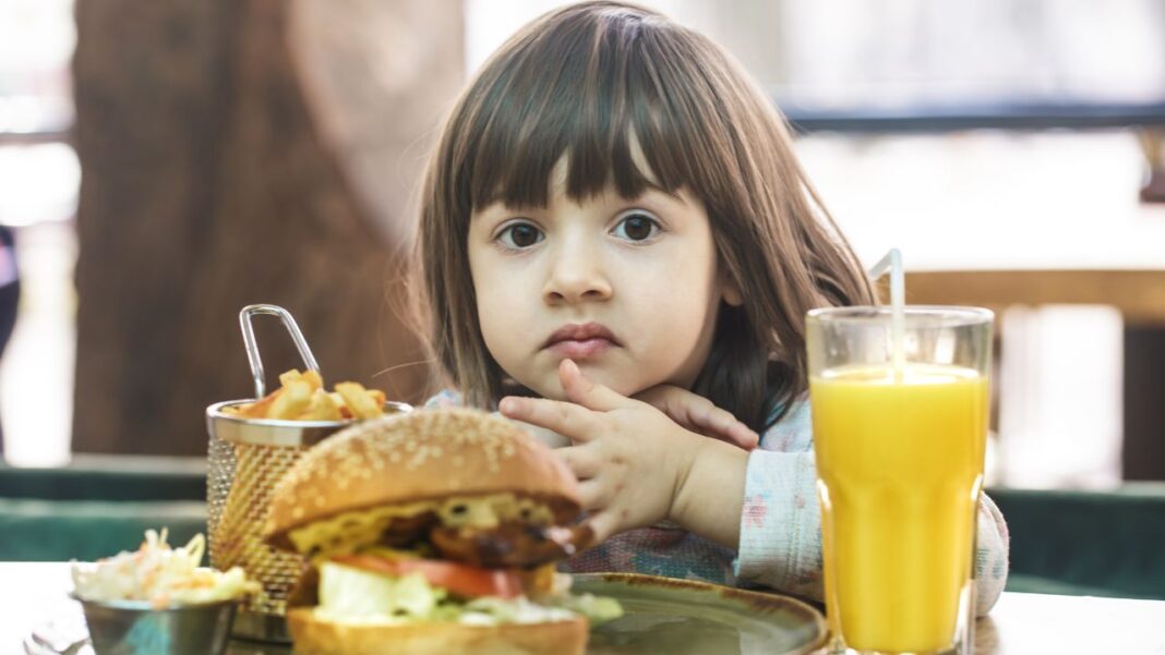 Reasons behind the increasing rate of childhood obesity in India Reasons behind the increasing rate of childhood obesity in India