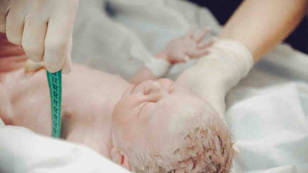 Benefits of lowering oxygen levels for children in intensive care Benefits of lowering oxygen levels for children in intensive care