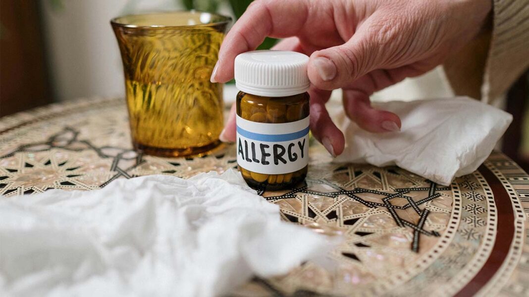 How aware are we of anaphylaxis How aware are we of anaphylaxis