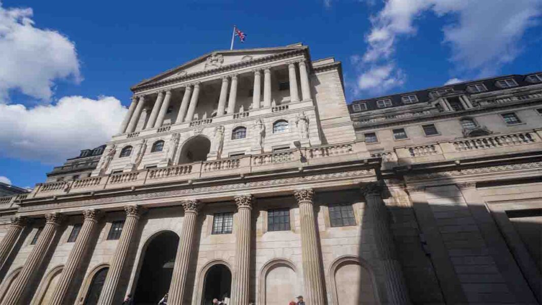 Bank of England holds interest rates at 5.25% for the fourth time in a row Bank of England holds interest rates at 5.25% for the fourth time in a row