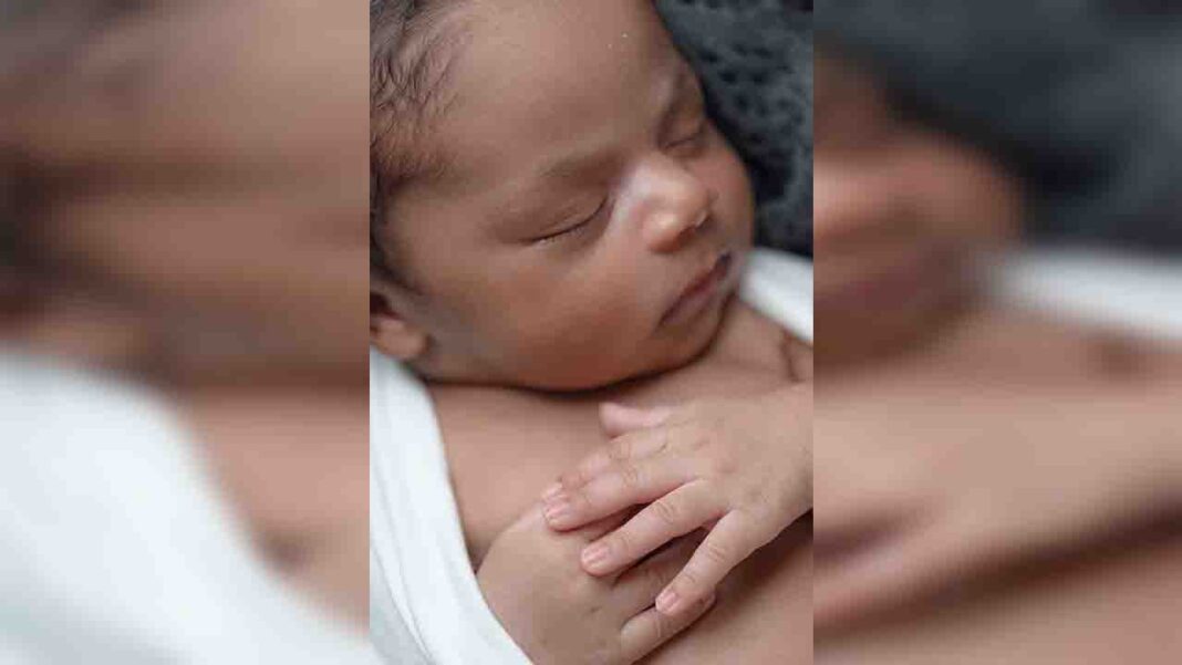 Why is jaundice common in newborn babies? Why is jaundice common in newborn babies?