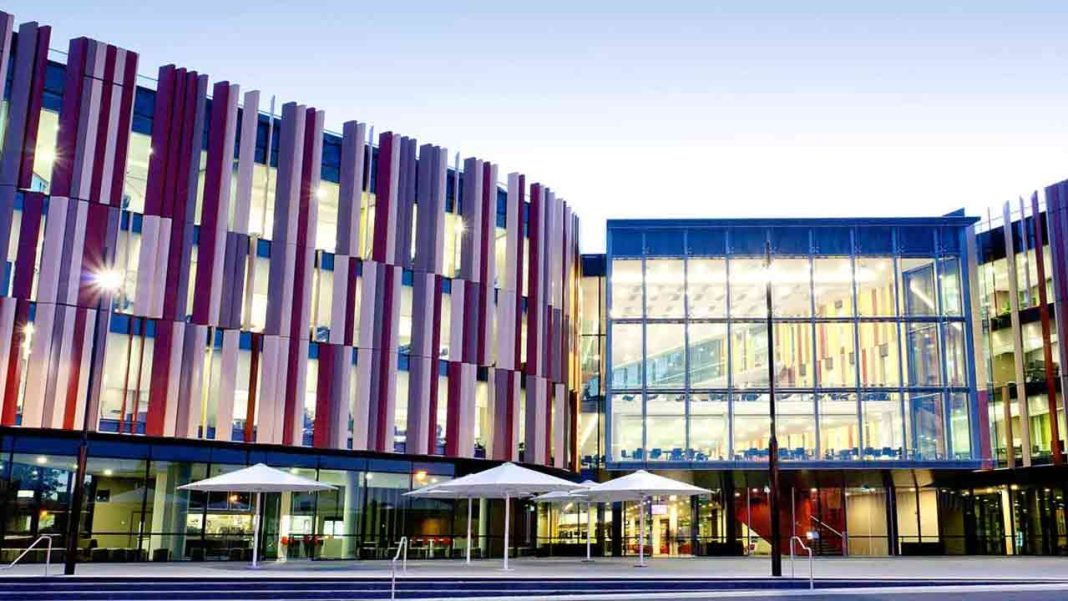 Macquarie Scholarship for Indian Students Macquarie Scholarship for Indian Students