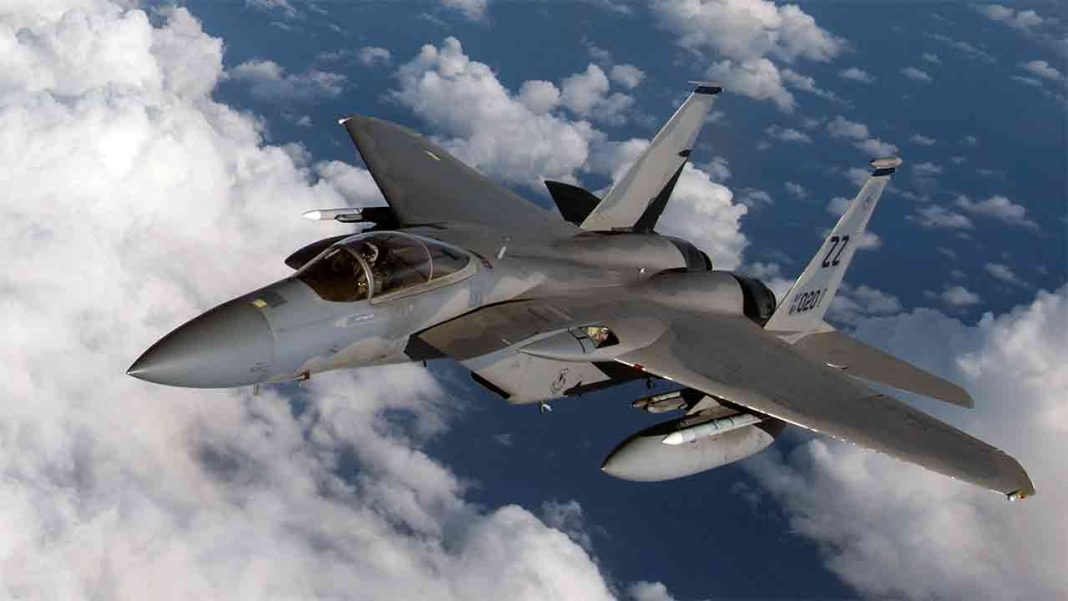 Bolstering defense ties   Bolstering defense ties  Â