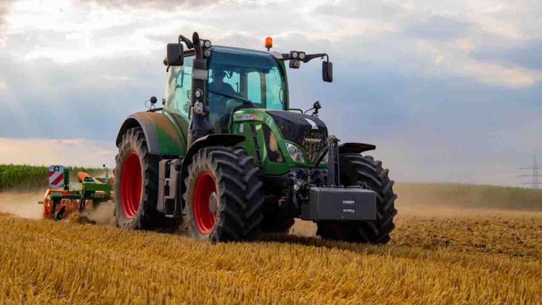 Mahindra sells 4m units Mahindra sells 4m units