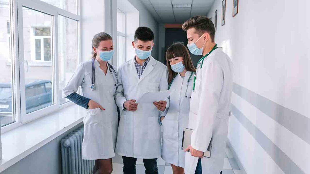 Delhi hospitals receive bomb threat emails Delhi hospitals receive bomb threat emails