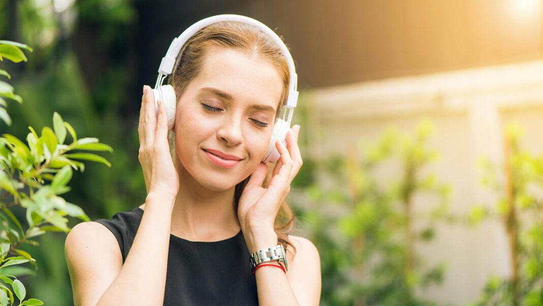 Binaural Beats: Benefits of Illusion Binaural Beats: Benefits of Illusion