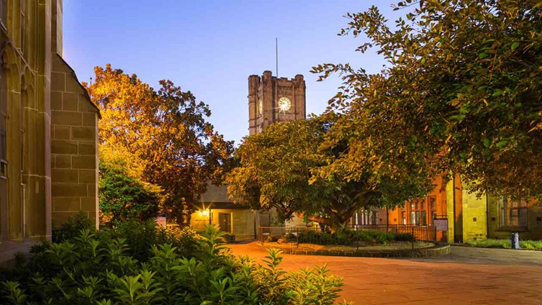 Melbourne Grad Research Schol Melbourne Grad Research Schol