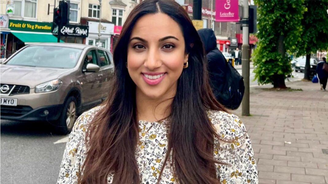 Rising Indian-origin UK MP takes oath Rising Indian-origin UK MP takes oath