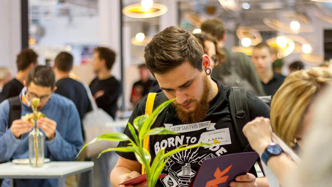 Record number of Scottish students enter university