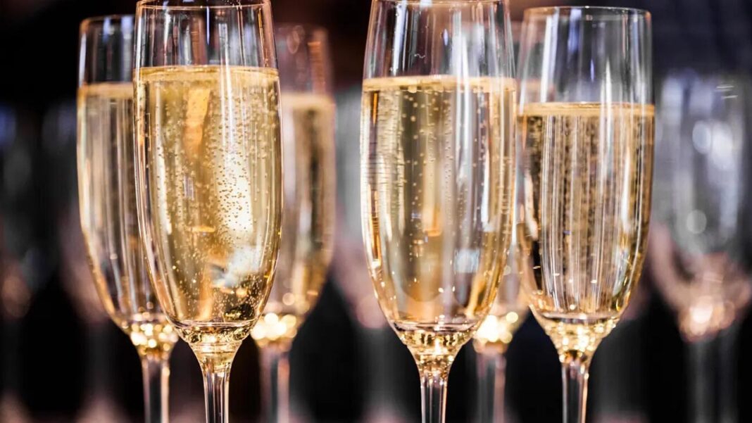Champagne Sales Dip in Australia, But Premium Varieties and Diverse Offerings Point to a Bright Future Champagne Sales Dip in Australia, But Premium Varieties and Diverse Offerings Point to a Bright Future