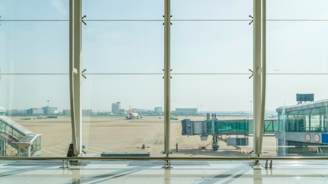 Flying Through Delhi? This New Tech Shows You Exactly Where to Go—With Real Photos!