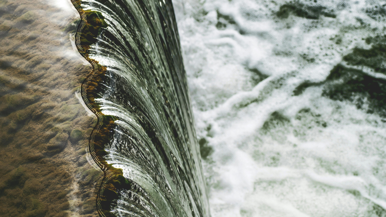 Droughts and Deluges – The UK’s Hydrological Identity Crisis Droughts and Deluges – The UK's Hydrological Identity Crisis
