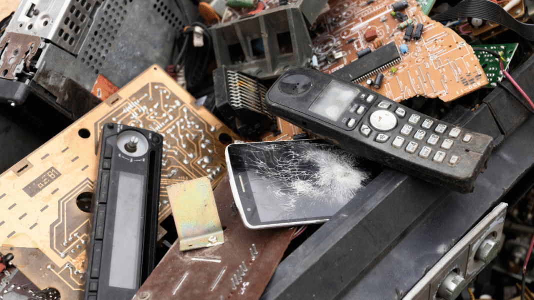 New Law Forces Online Sellers to Foot the Bill for Britain’s Electrical Junk New Law Forces Online Sellers to Foot the Bill for Britain’s Electrical Junk