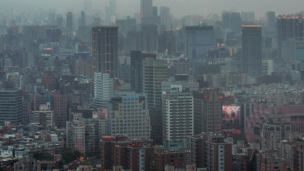 Canada’s Fires Send Toxic Smoke Across America — Millions Now at Risk