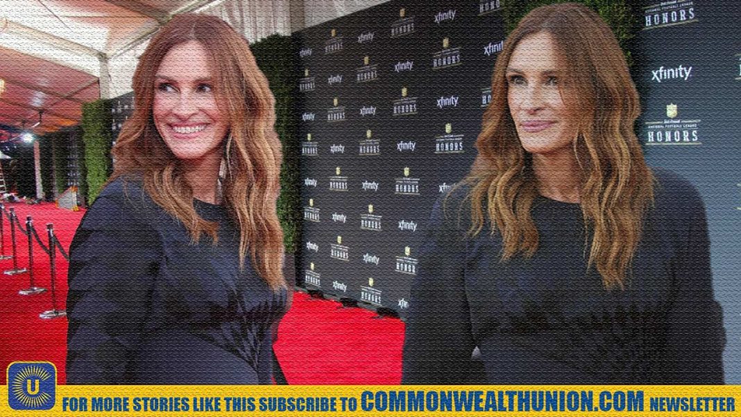 Julia Roberts Makes Versace History at Venice