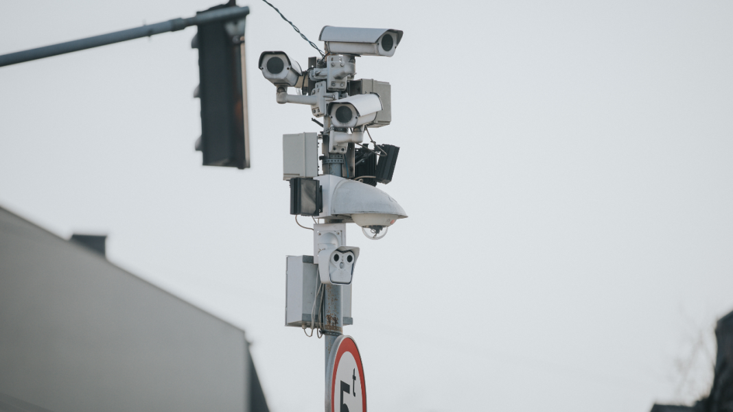 Caught on Camera: New Zealand’s Speed Trap Revolution Could Change Driving Forever Caught on Camera: New Zealand’s Speed Trap Revolution Could Change Driving Forever