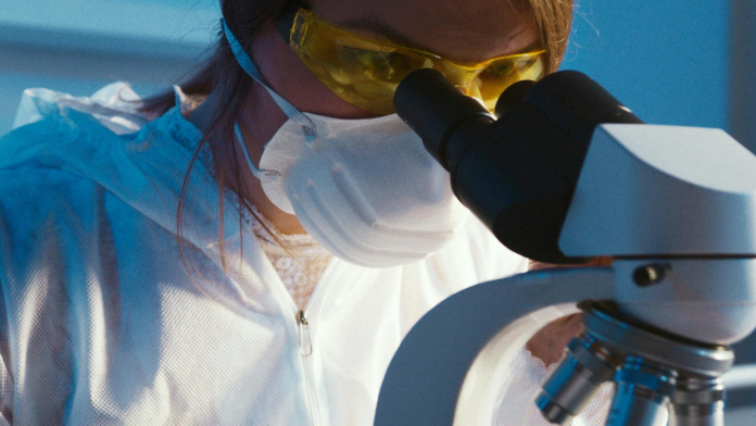 The Extreme Daily Routine of Scientists Working with the World’s Most Dangerous Viruses