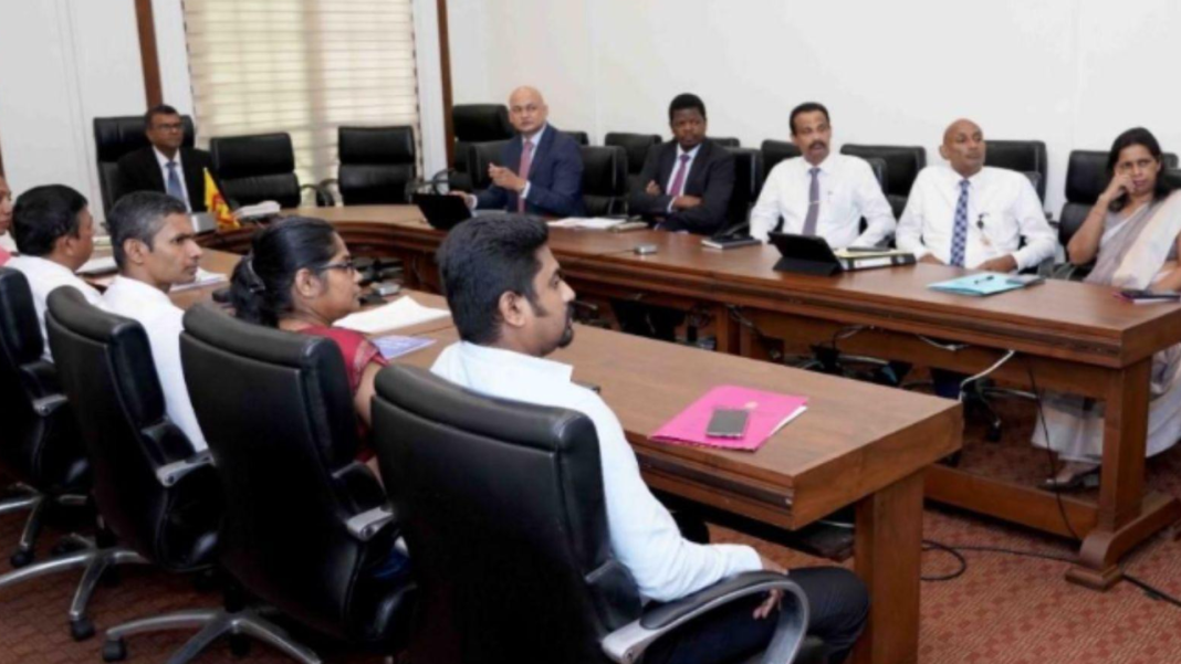 Sri Lanka Turns to Commonwealth for High-Tech Debt Rescue Sri Lanka Turns to Commonwealth for High-Tech Debt Rescue